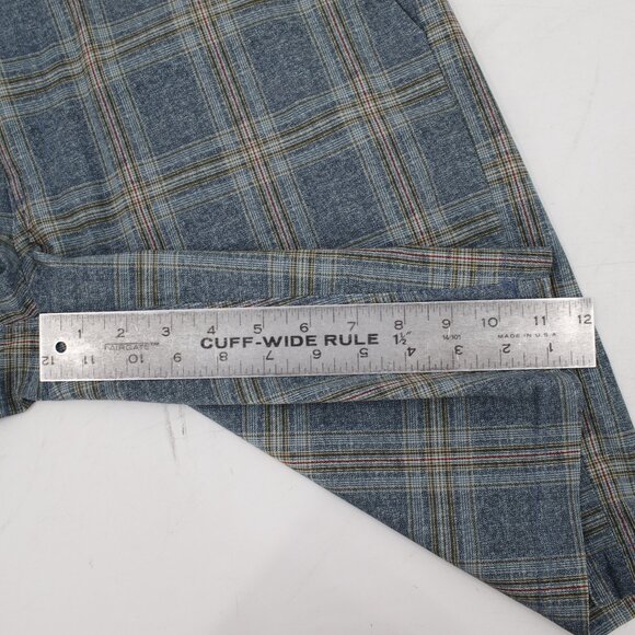 Travis Mathew Shorts Men's 34 11" Tech chino Flat Front Performance plaid Golf - Picture 4 of 8